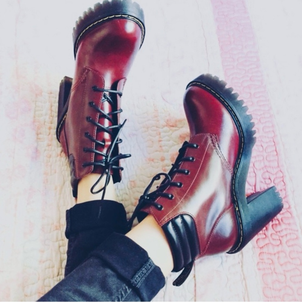 Dr. Marten’s Persephone Ankle Boots Cherry Burgundy Excellent Condition